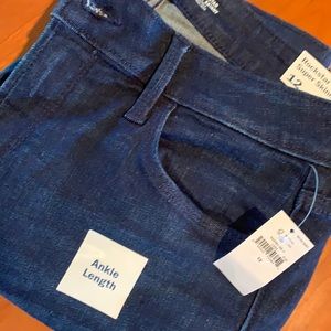 Never worn - rock star super skinny mid rise jeans